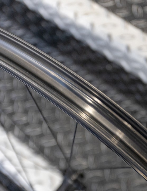 Inside of the Campagnolo Levante wheelset rim