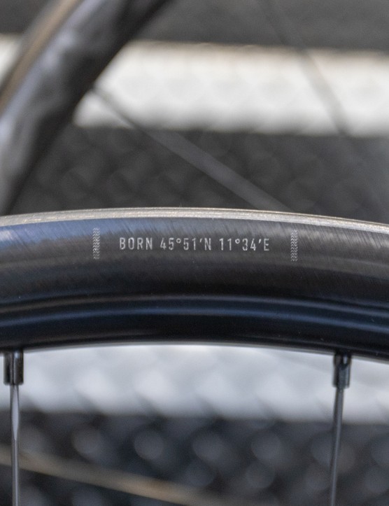 Ekar mountain coordinates on Levante wheels.